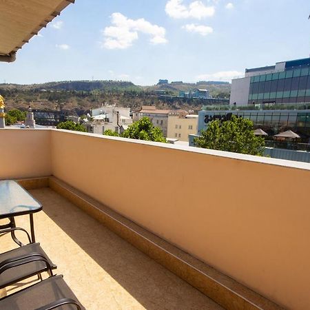 Big Terrace Apartment On Liberty Square Tbilisi Eksteriør billede
